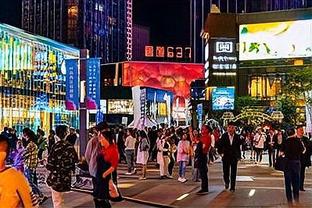 Dẫn giải đối tượng Phạm Văn Cường trong vụ dùng xăng giết người ở Phú Thọ.